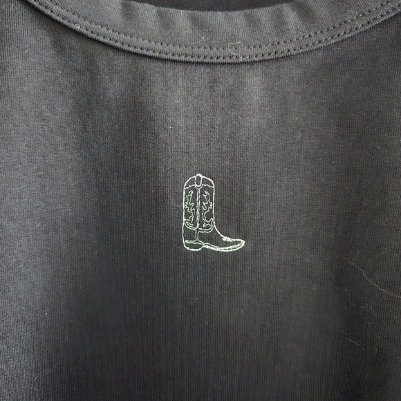 Brunette the Label 'Cowboy Boot' Long Sleeve Scoop Neck Tee in XL/2XL - Picture 2 of 4